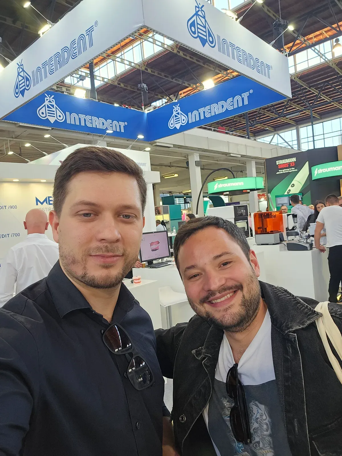 Two of the Plandentic founders at the Dentex dental fair.
